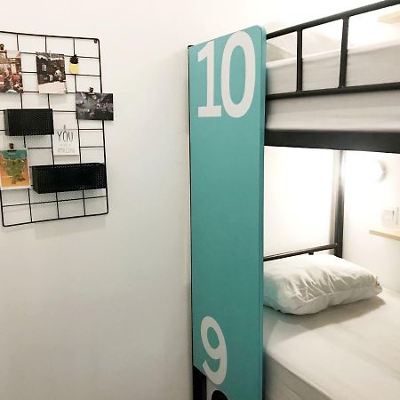 Teduh Hostel Kota Tua Jakarta Buitenkant foto