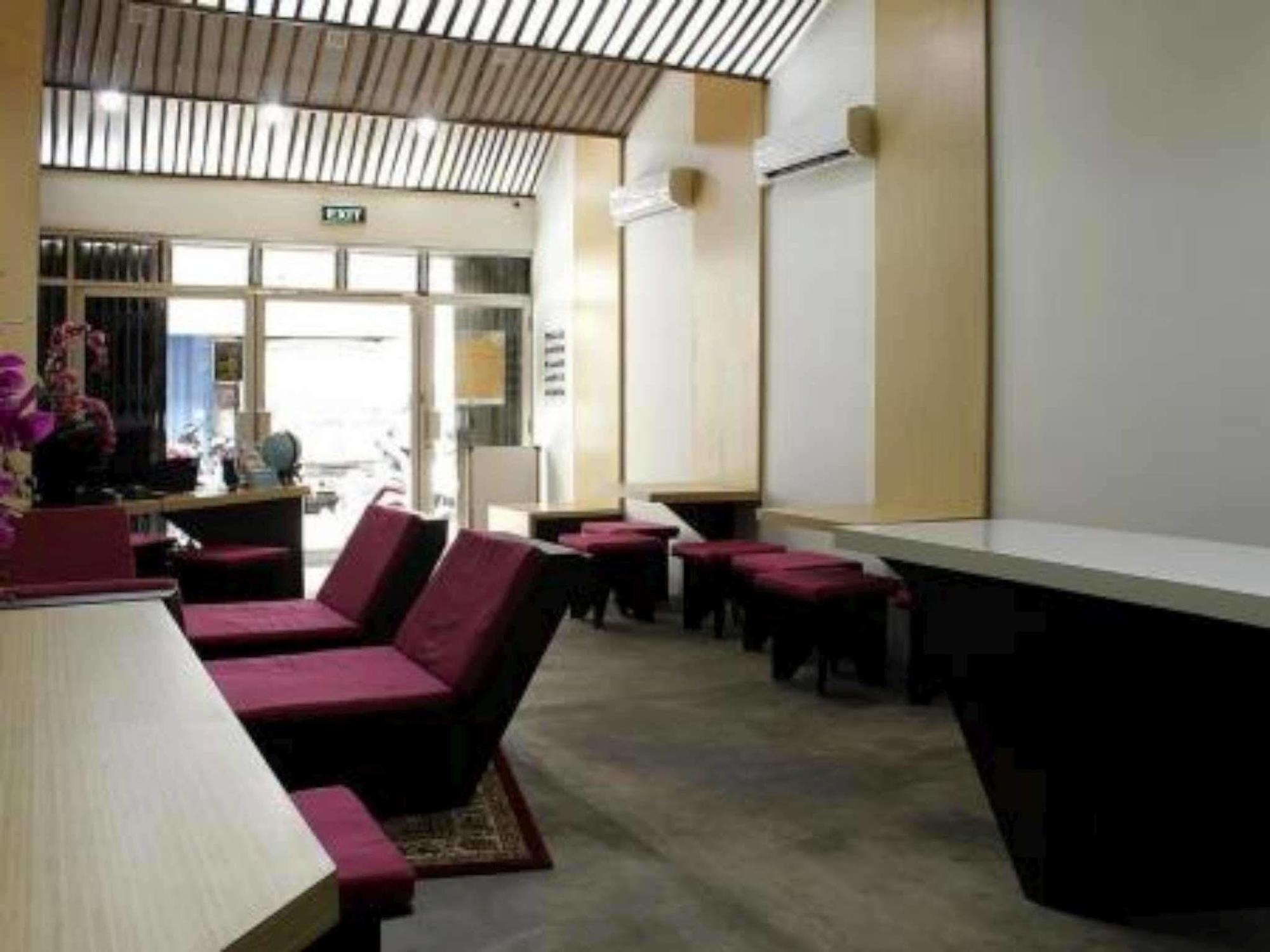 Teduh Hostel Kota Tua Jakarta Buitenkant foto