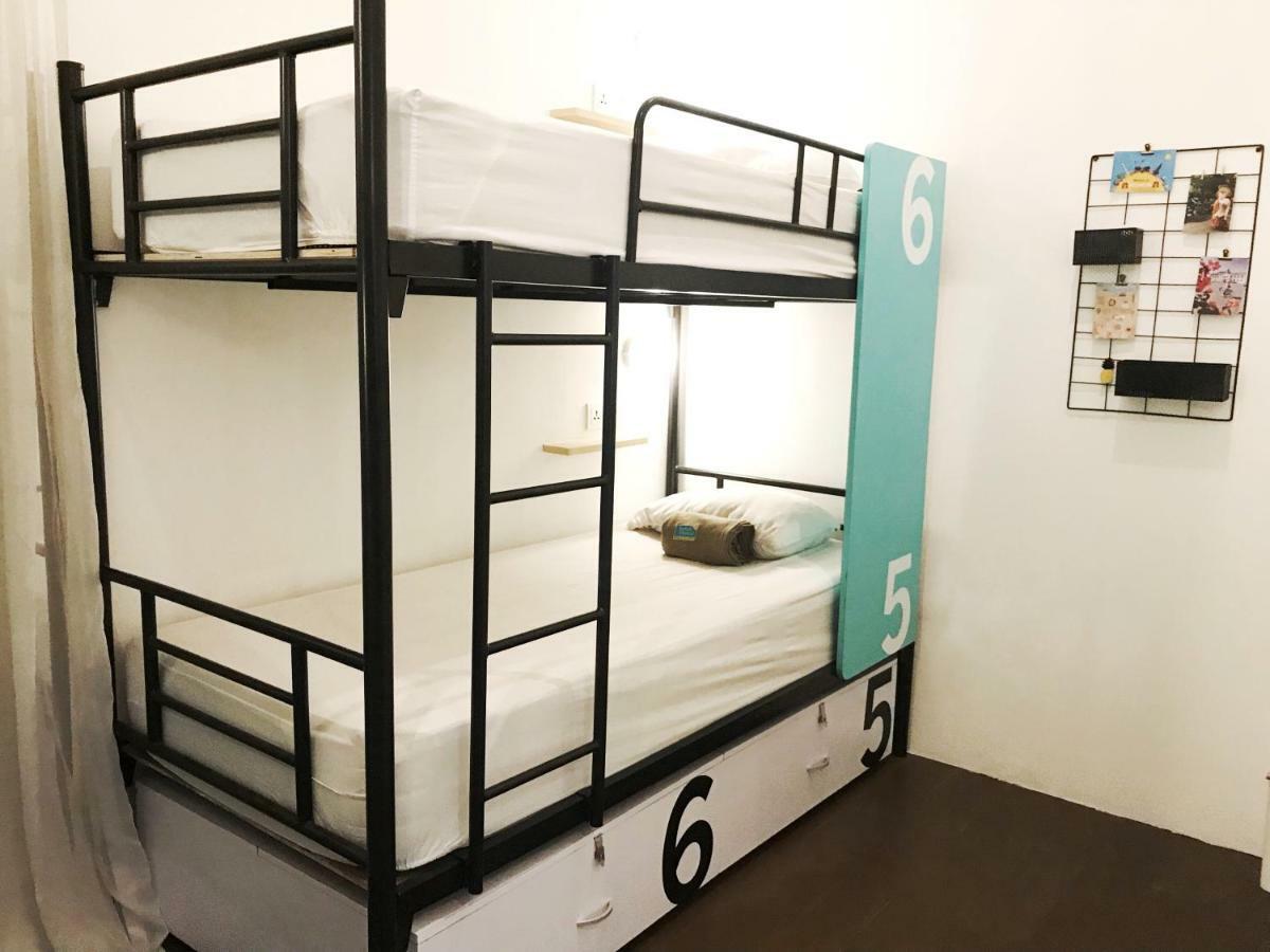 Teduh Hostel Kota Tua Jakarta Buitenkant foto
